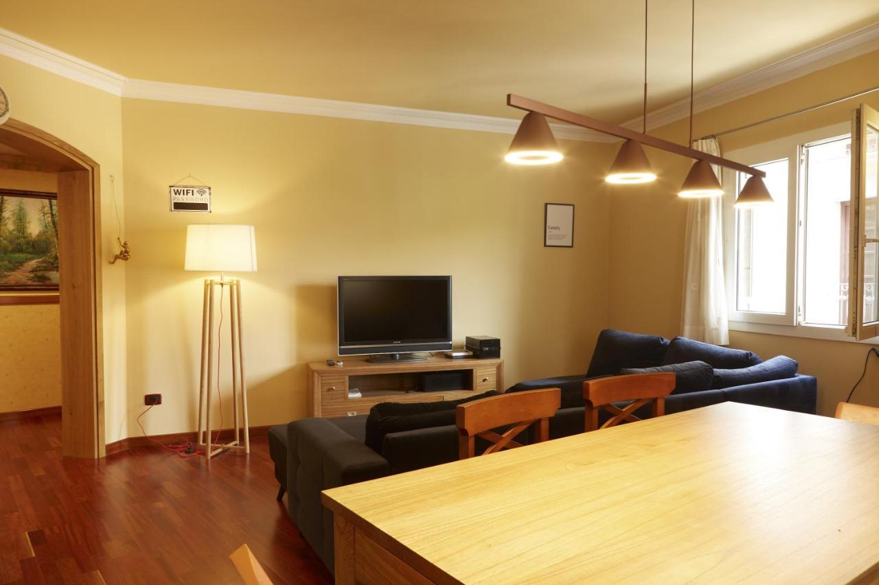 La Casa De La Biblioteca Apartment Camprodon Luaran gambar